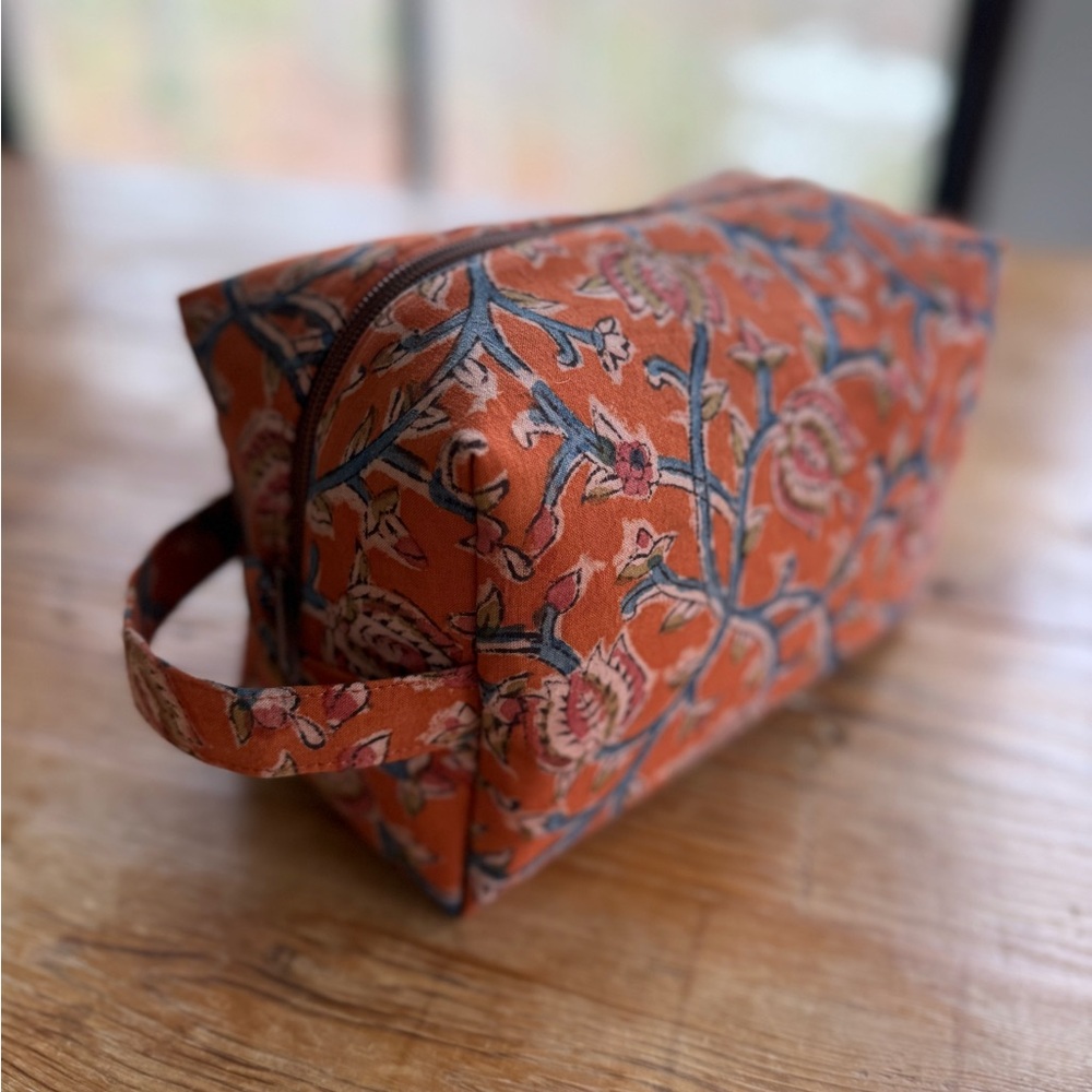 Printed Orange Floral Tote and Pouch Set - Picture 8 of 12